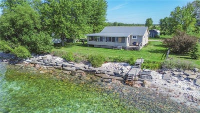 /international/us/3596-flanders-road-three-mile-bay-ny-110109663198/