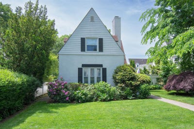 /international/us/7-garden-place-pelham-ny-110108581916/