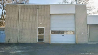 /international/us/1612-diamond-avenue-ne-grand-rapids-mi-110098335555/