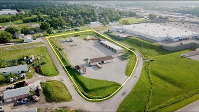 /international/us/1011-gilbert-street-chillicothe-mo-110108859852/