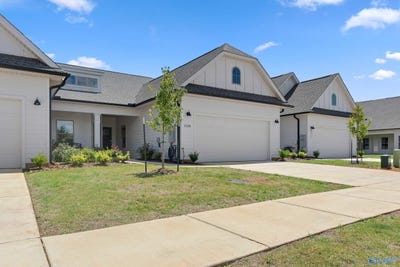 /international/us/25096-addlestone-drive-athens-al-110100978289/