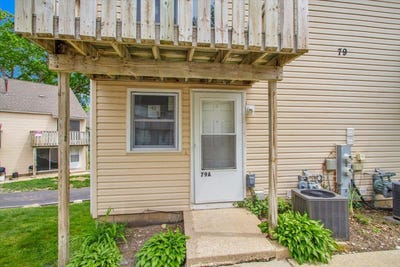 /international/us/79-maude-avenue-fox-lake-il-110108814637/