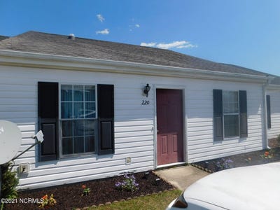 /international/us/220-john-court-havelock-nc-110106618276/