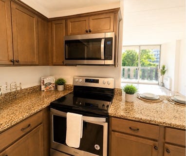 /international/us/200-swanton-st-winchester-ma-110108293558/