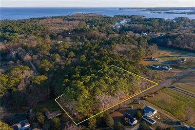 /international/us/s-bay-haven-road-gwynn-va-110109334604/
