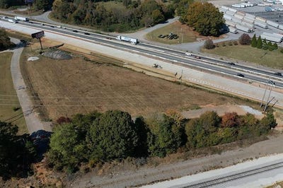 /international/us/405-conway-black-rd-spartanburg-sc-110093786131/