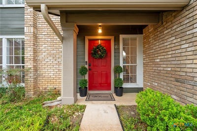 /international/us/1015-e-yager-lane-austin-tx-110107552652/