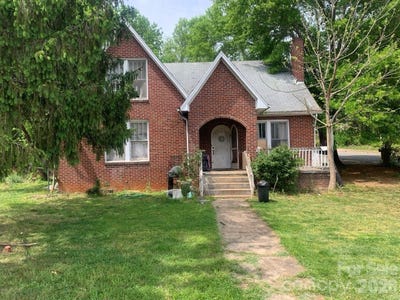 /international/us/e-meeting-street-morganton-nc-110108267258/