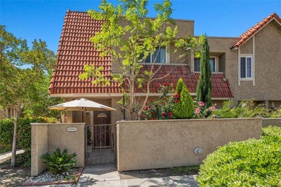 /international/us/17906-river-circle-canyon-country-ca-110108075272/