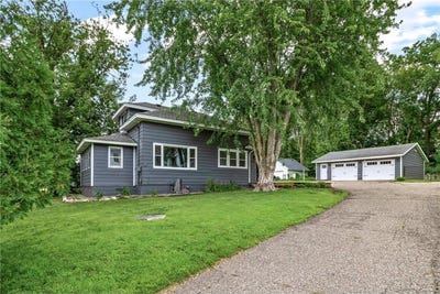 /international/us/1735-watertown-road-long-lake-mn-110101127956/