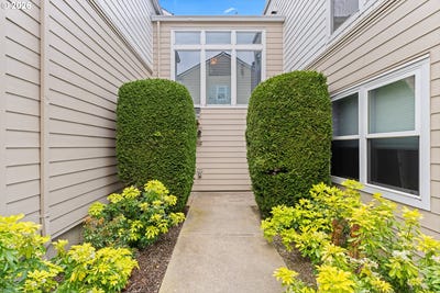 /international/us/15711-ne-beech-st-portland-or-110107844766/