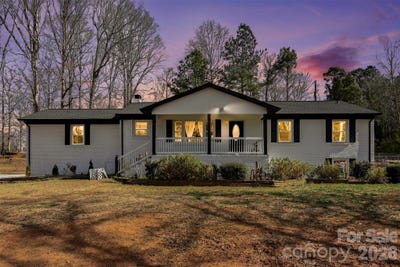 /international/us/135-old-gregory-lane-lancaster-sc-110108975276/