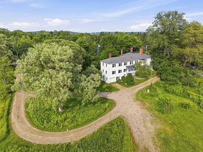 /international/us/83-bath-road-wiscasset-me-110109392387/