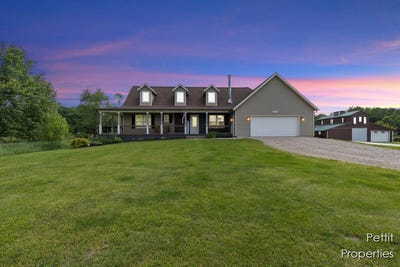 /international/us/9079-bell-road-clarksville-mi-110100148300/