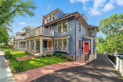 /international/us/197-winchester-st-brookline-ma-110099394608/