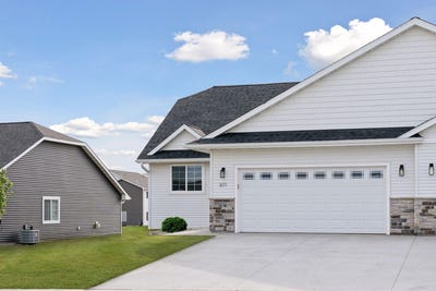 /international/us/603-s-division-street-roberts-wi-110110342432/