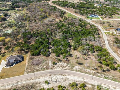 /international/us/1081-county-road-407a-nemo-tx-110106472243/
