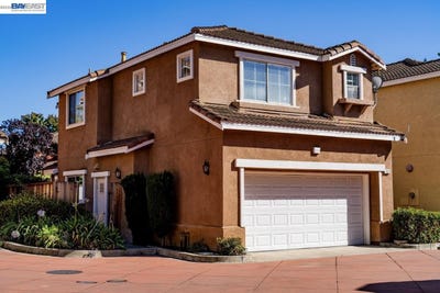 /international/us/1028-montoya-ter-union-city-ca-110107406014/