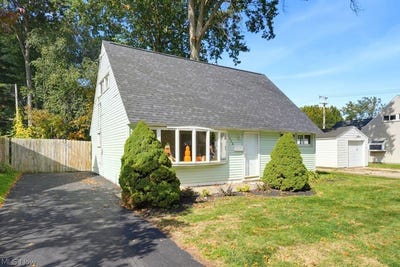 /international/us/1928-windsor-street-cuyahoga-falls-oh-110120426571/