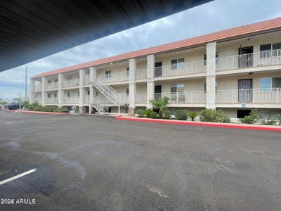 /international/us/21622-n-23rd-avenue-phoenix-az-110101139702/