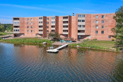 /international/us/329-geneva-avenue-n-oakdale-mn-110108533589/
