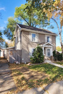 /international/us/1418-central-avenue-n-faribault-mn-110120510271/