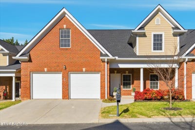 /international/us/2380-pauly-brook-way-knoxville-tn-110104438232/