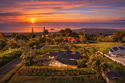 /international/us/75-1069-a-kamalani-st-holualoa-hi-110105267524/