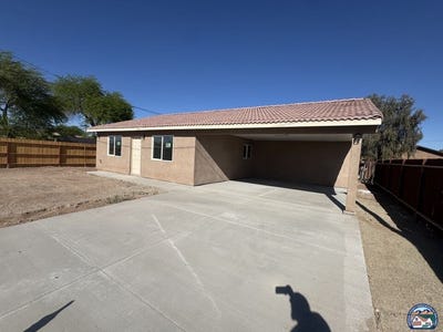 /international/us/714-colegrove-rd-brawley-ca-110107965965/