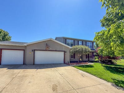 /international/us/702-balsam-drive-st-joseph-il-110108071995/