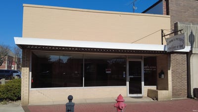 /international/us/116-constitution-plaza-monticello-in-110103593668/