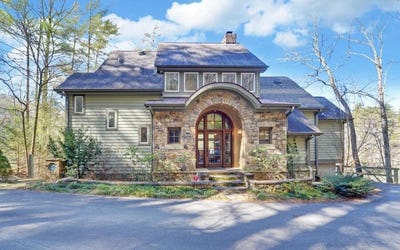 /international/us/126-jenkins-circle-lakemont-ga-110100591238/