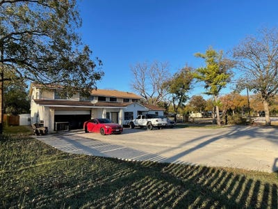 /international/us/613-central-texas-expressway-lampasas-tx-110103677702/
