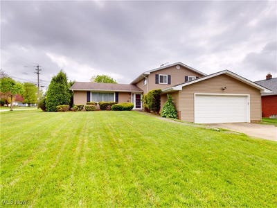 /international/us/1930-aldersgate-drive-lyndhurst-oh-110099367556/