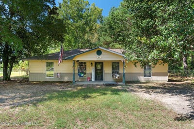 /international/us/85-lake-mike-conner-road-collins-ms-110119955763/