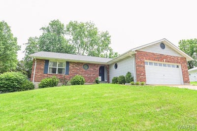 /international/us/6124-barrington-oaks-drive-cedar-hill-mo-110107878553/