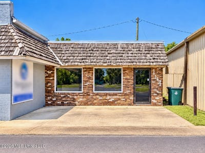 /international/us/114-w-claiborne-avenue-greenwood-ok-110120535291/