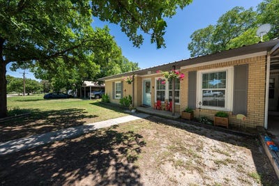/international/us/414-w-roberts-street-gorman-tx-110108918521/