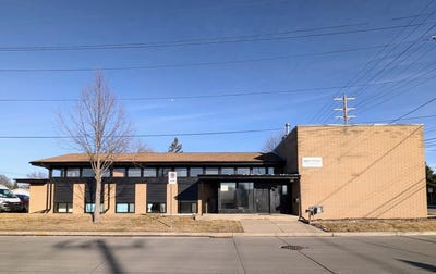 /international/us/400-s-linwood-avenue-appleton-wi-110107823803/