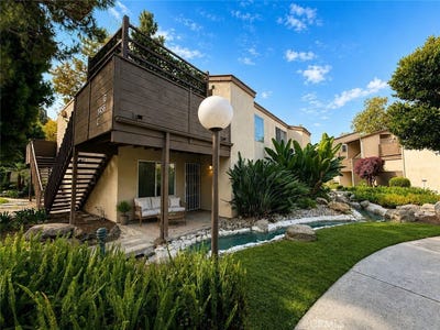 /international/us/1466-cabrillo-park-santa-ana-ca-110119741349/