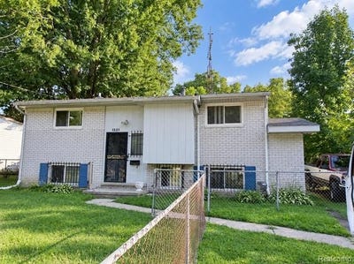 /international/us/1223-flamingo-drive-mt-morris-twp-mi-110120465962/
