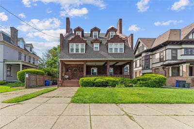 /international/us/510-w-10th-street-erie-pa-110108358363/