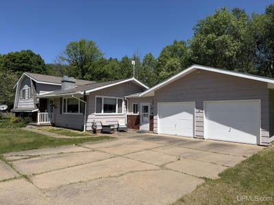/international/us/406-w-fourth-avenue-caspian-mi-110108583430/