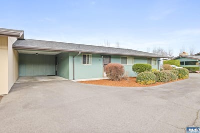 /international/us/1301-s-3rd-ave-unit-28a-sequim-wa-110105972385/