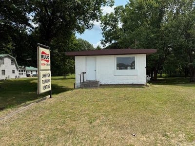 /international/us/9743-w-howard-city-edmore-road-lakeview-mi-110100680792/