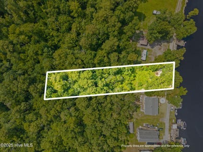 /international/us/40-s-holly-shelter-estates-road-rocky-point-nc-110101242346/