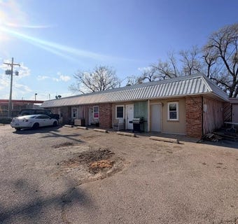 /international/us/208-n-14th-street-clinton-ok-110107288768/