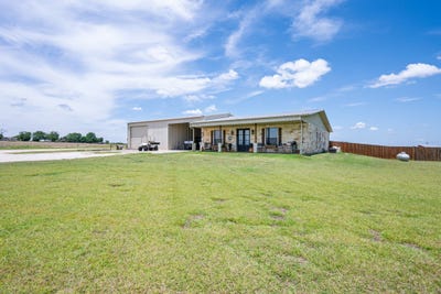 /international/us/12102-cedar-rock-parkway-crawford-tx-110108503481/