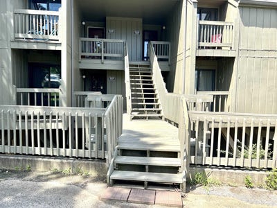 /international/us/9326-s-lake-ridge-drive-bloomington-in-110101231054/