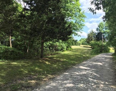 /international/us/2-hennessey-lane-pacific-mo-110110376249/